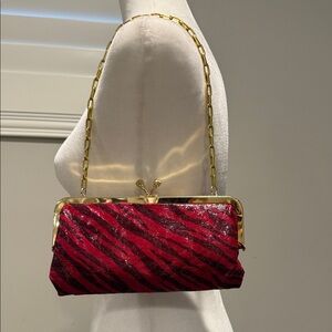 Elegant Vintage Red and Black Clutch with Gold Chain